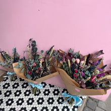 Load image into Gallery viewer, HIGHLANDBELL | Dried Flower Bouquet