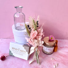 Load image into Gallery viewer, NEW MUM GIFT BOX | MOTHERS DAY