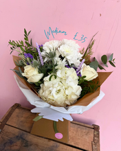 Load image into Gallery viewer, Bouquet of the Week | Fresh Flower Bouquet