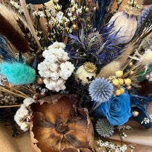 Load image into Gallery viewer, WOODLANDBELL | Dried Flower Bouquet | Winter collection