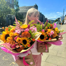 Load image into Gallery viewer, Bright + Colourful | Fresh Flower Bouquet
