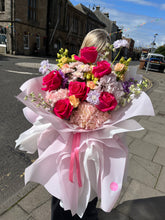 Load image into Gallery viewer, Luxury Custom Bouquet| Fresh Flower Bouquet