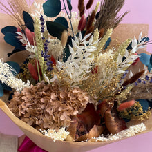 Load image into Gallery viewer, COFFEEBELL | Wild Dried Flower Bouquet