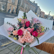 Load image into Gallery viewer, Blush of Love |Fresh Flowers in Fife | Valentine’s Day 2025
