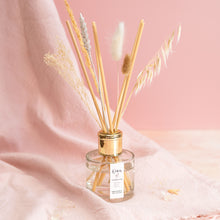 Load image into Gallery viewer, WILDCOAST | Floral Reed Diffuser
