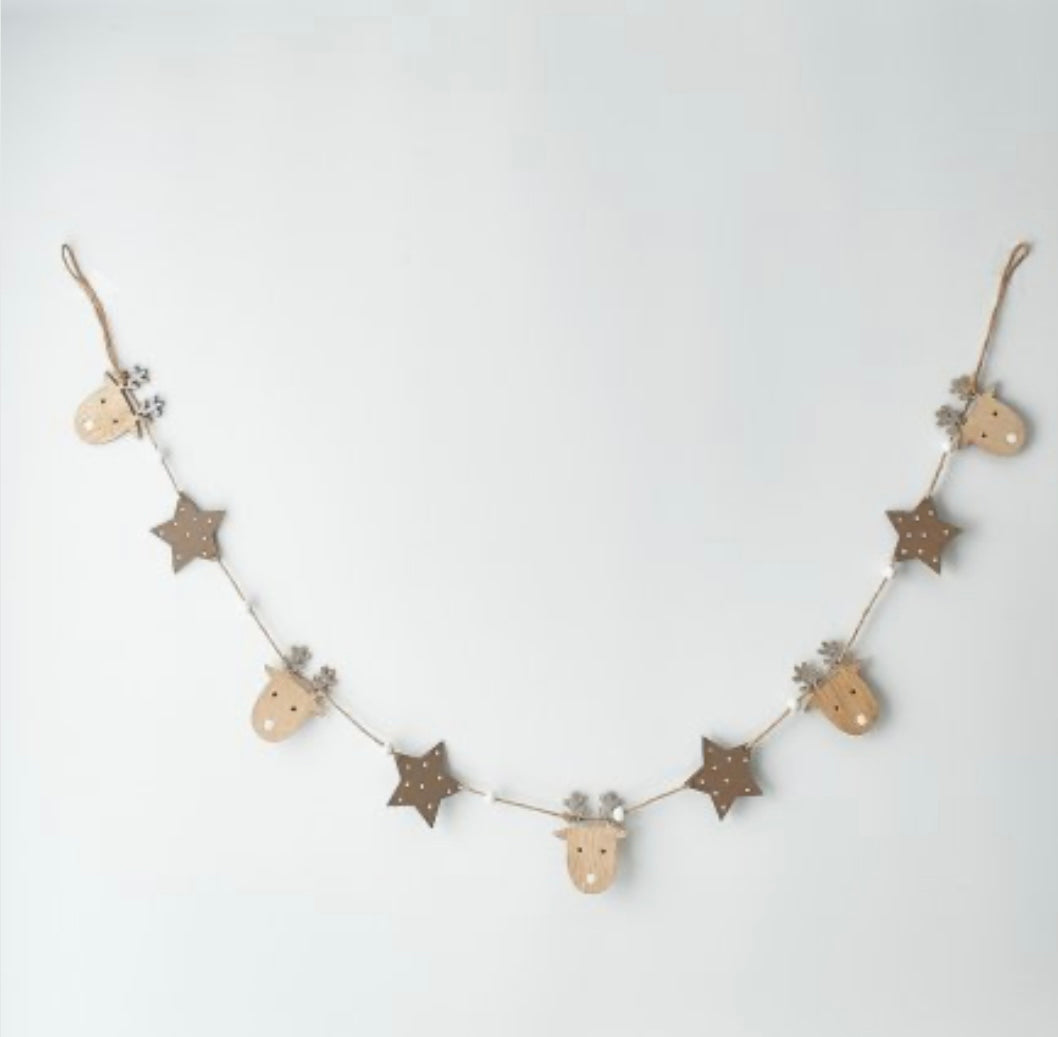 NEUTRAL REINDEER WOOD GARLAND, 118CM | WINTER COLLECTION