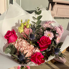 Load image into Gallery viewer, Blush of Love |Fresh Flowers in Fife | Valentine’s Day 2025
