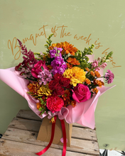 Load image into Gallery viewer, Bouquet of the Week | Fresh Flower Bouquet
