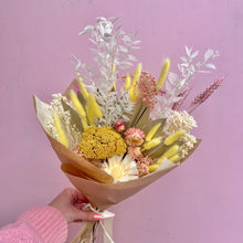 Load image into Gallery viewer, CUTIEBELL | Wild Dried Flower Bouquet
