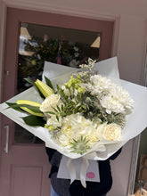Load image into Gallery viewer, Sympathy | Fresh Flower Bouquet
