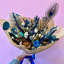 Load image into Gallery viewer, WOODLANDBELL | Dried Flower Bouquet | Winter collection
