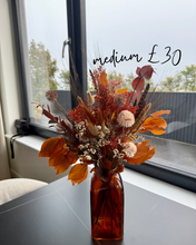 Load image into Gallery viewer, STARSHOLLOWBELL| Dried Flower Bouquet | Autumn Collection

