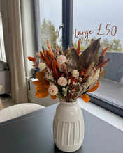 Load image into Gallery viewer, STARSHOLLOWBELL| Dried Flower Bouquet | Autumn Collection
