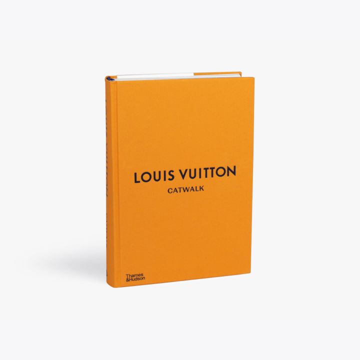 LOUIS VUITTON Book | Wildbells